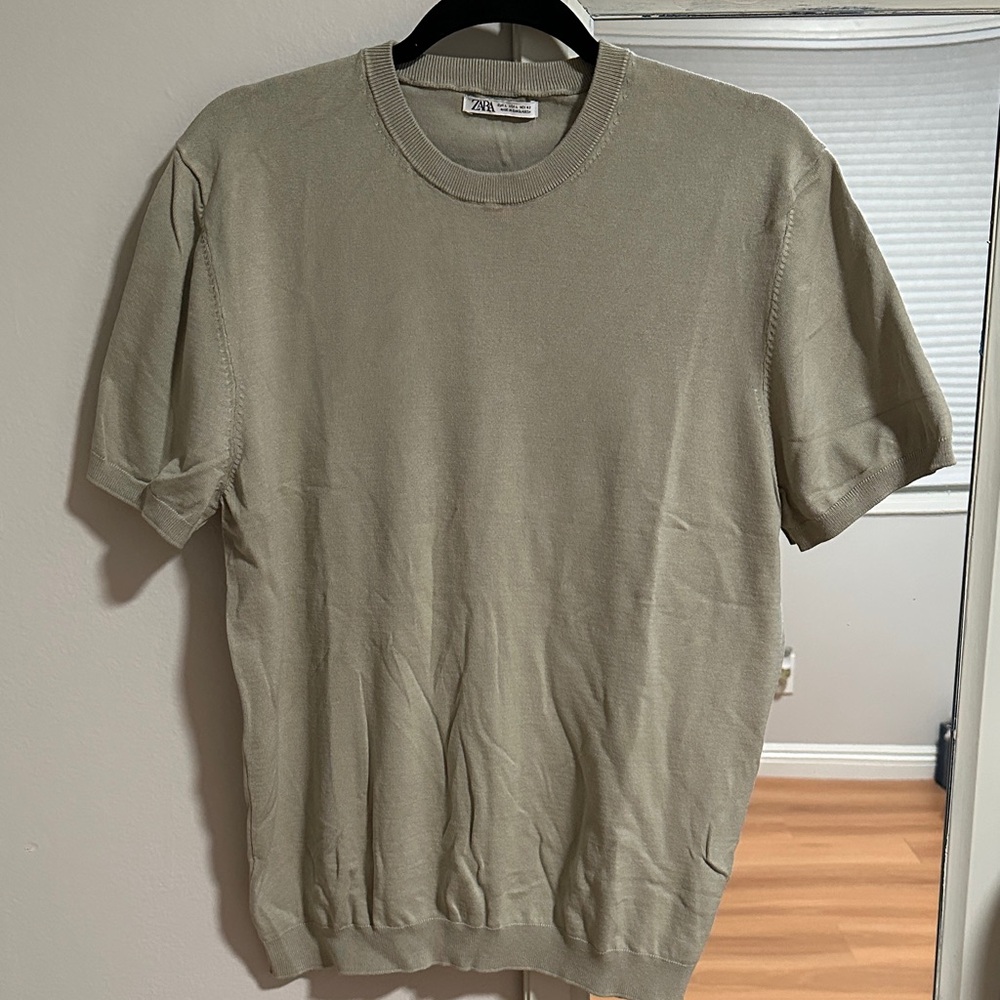 Zara Men's Olive Short Sleeve knit